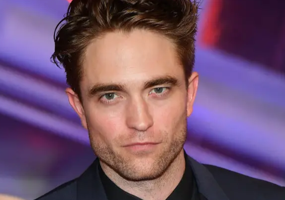 Top 11 Hollywood Stars Attacked by Stalkers: Justin Bieber Was Almost Castrated!